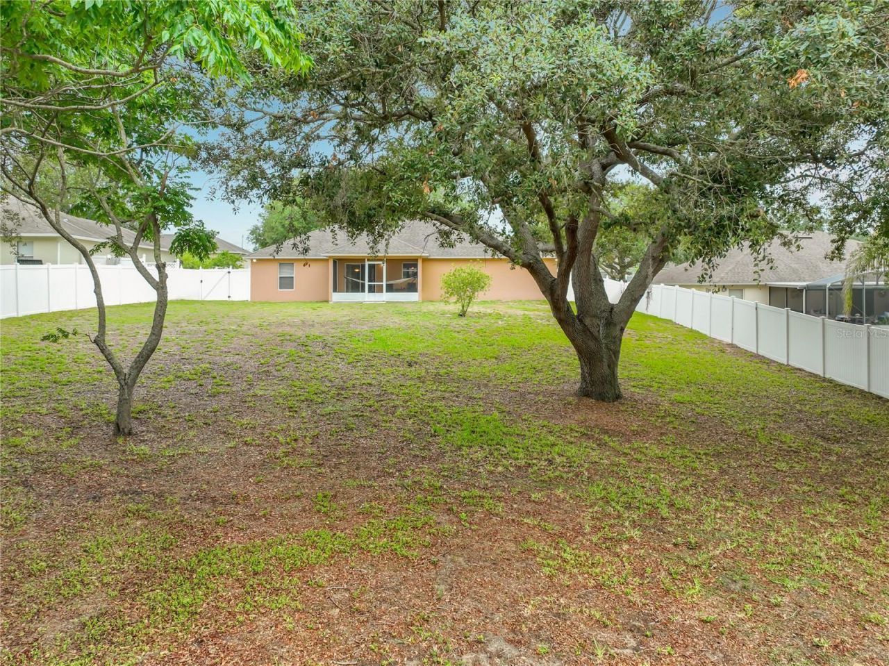 1123 Lakeview Oaks Drive , Minneola, FL 34715 Photo