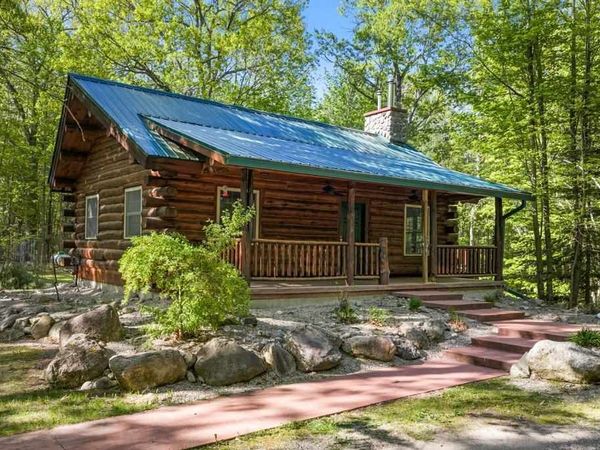 3655 Big Sky Trail, Indian River, MI 49749