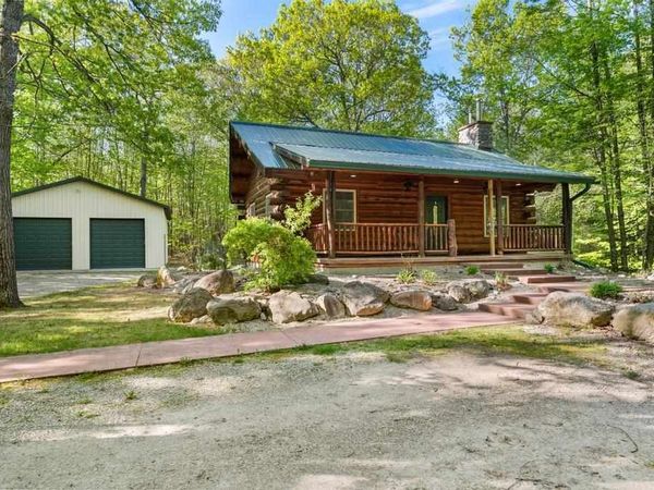3655 Big Sky Trail, Indian River, MI 49749