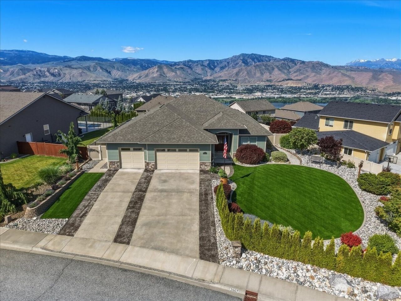 2607 Fancher Heights Boulevard, East Wenatchee, WA 98802 Main Photo