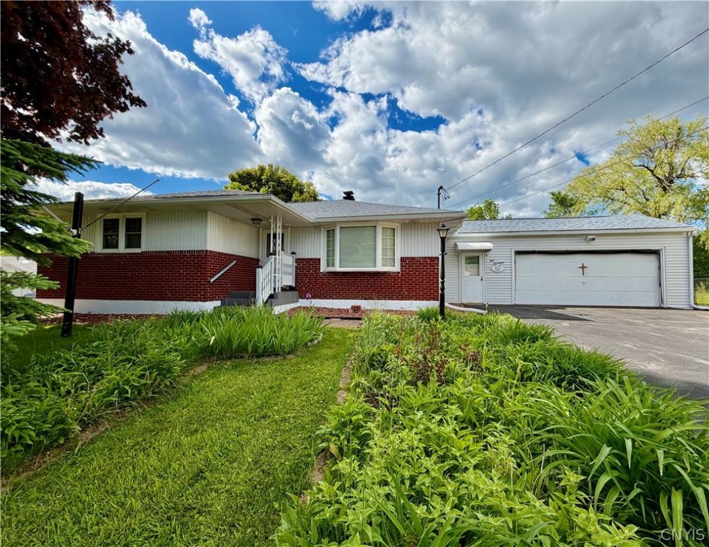 117 Tarlton Drive , Utica, NY 13502 Main Photo