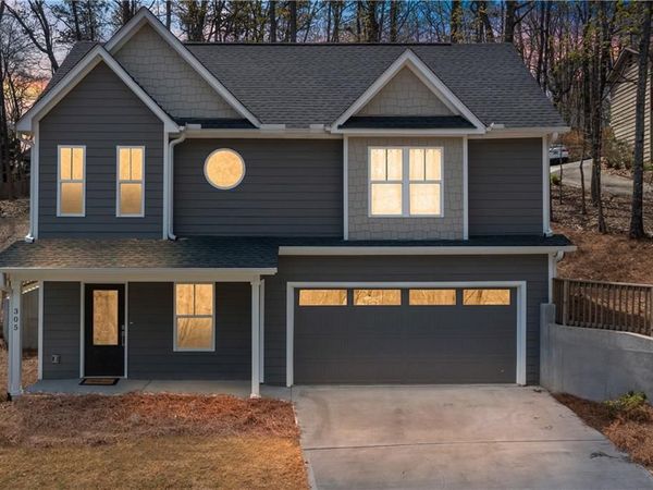 305 Ridgewood Drive , Waleska, GA 30183