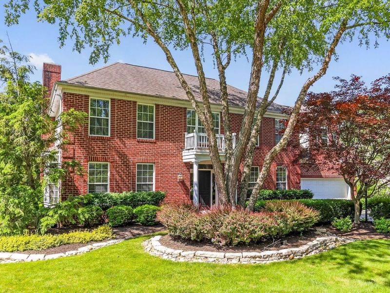 7631 Kestrel Way W, Dublin, OH 43017 Photo 1