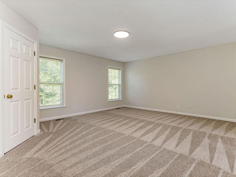 7631 Kestrel Way W, Dublin, OH 43017 Photo 59