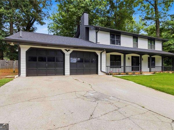 1539 Ridgeland Court SW, Lilburn, GA 30047