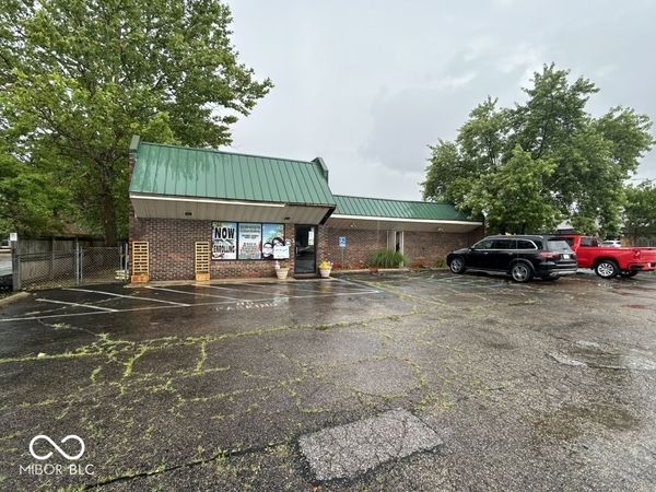 730 Fry Road , Greenwood, IN 46142