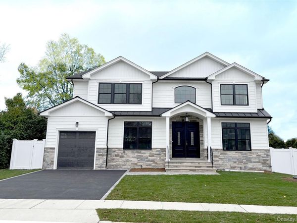 1750 Henry Road, Merrick, NY 11566