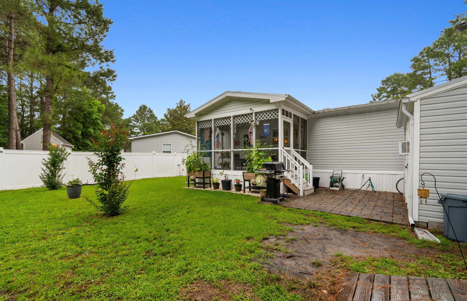 978 Jamestown Rd.  Photo 27