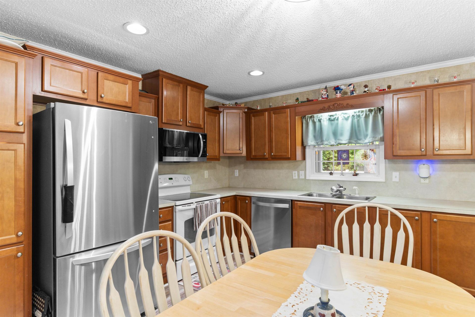 978 Jamestown Rd.  Photo 6