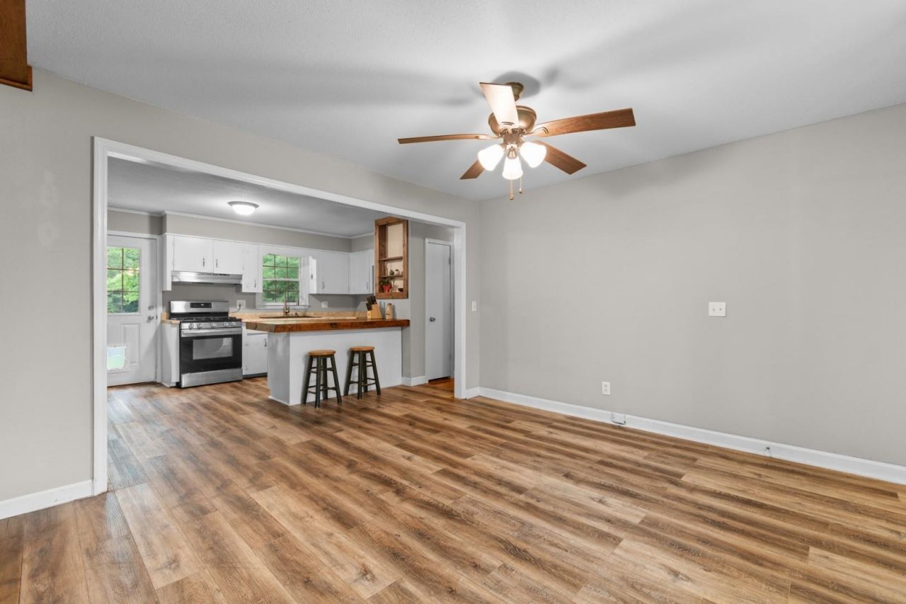 2240 Little Lamb Rd.  Photo 11