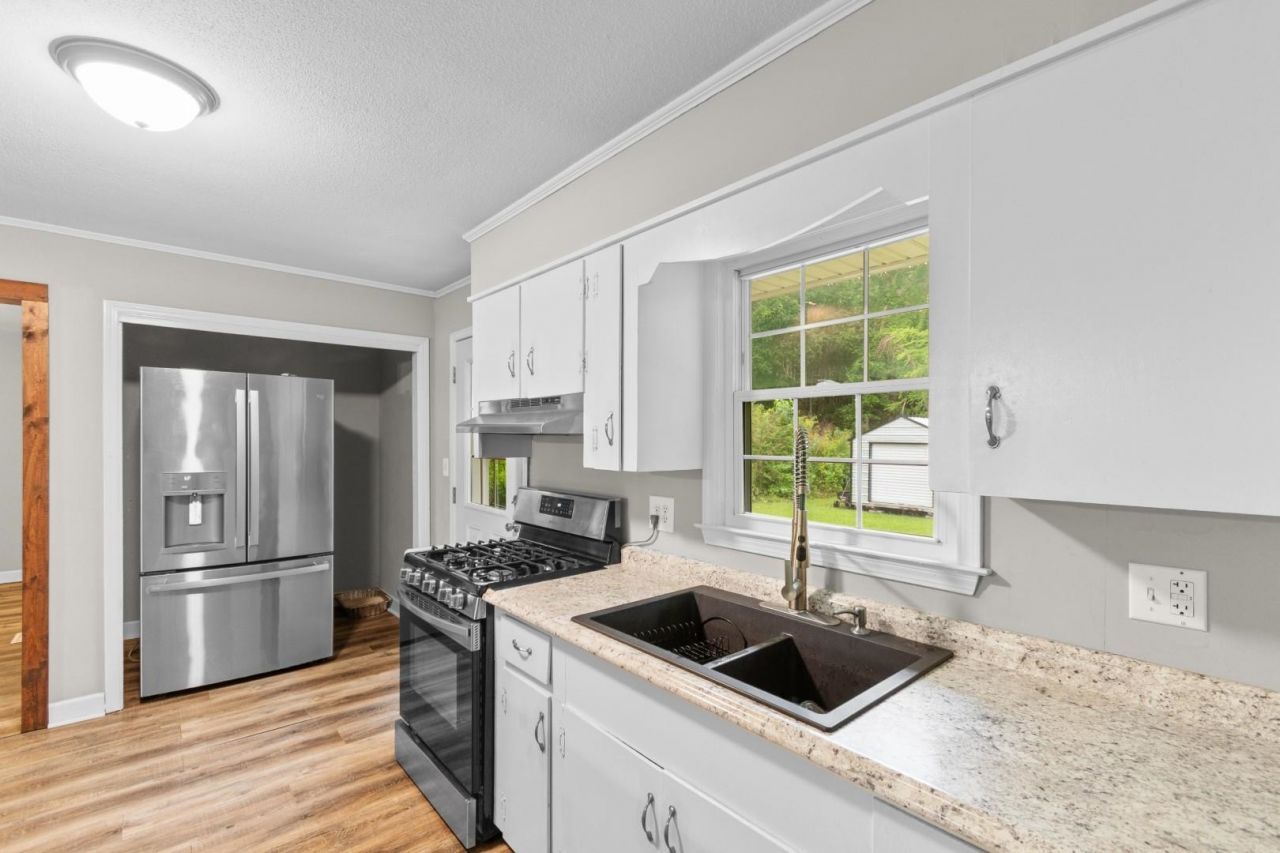 2240 Little Lamb Rd.  Photo 8