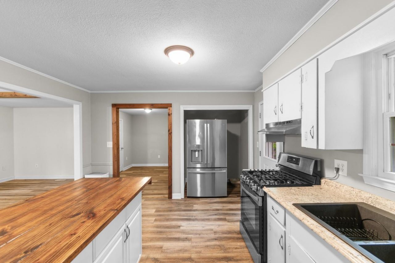 2240 Little Lamb Rd.  Photo 9