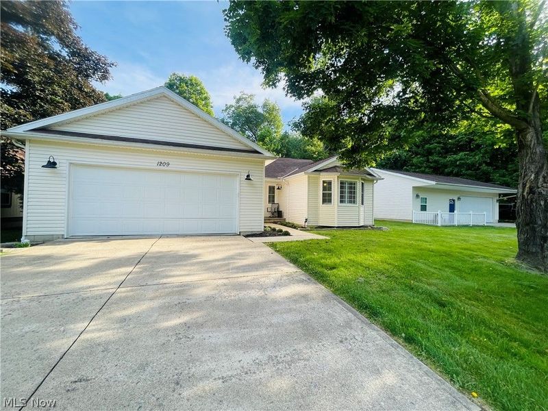 1209 Apple Valley Dr, Howard, OH 43028 Photo 1