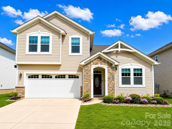 6629 Meridale Forest Drive , Charlotte, NC 28269