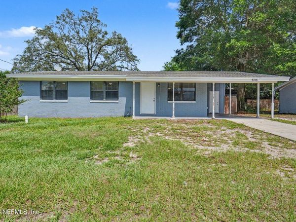5715 HILLMAN Drive, Jacksonville, FL 32244