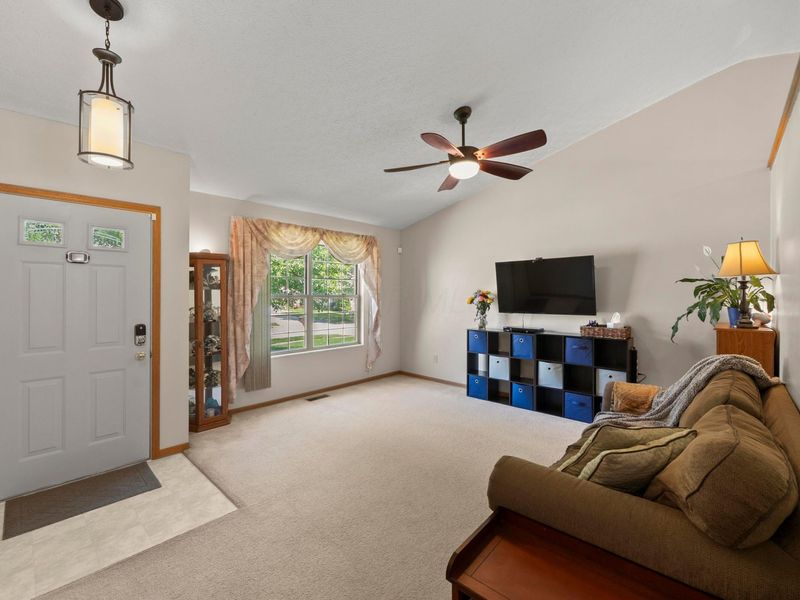 7897 Merdon Drive, Blacklick, OH 43004 Photo 2