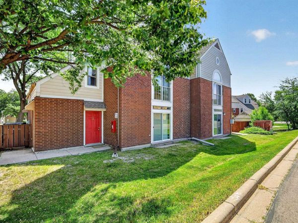 545 D'Onofrio Drive, Unit 8, Madison, WI 53719