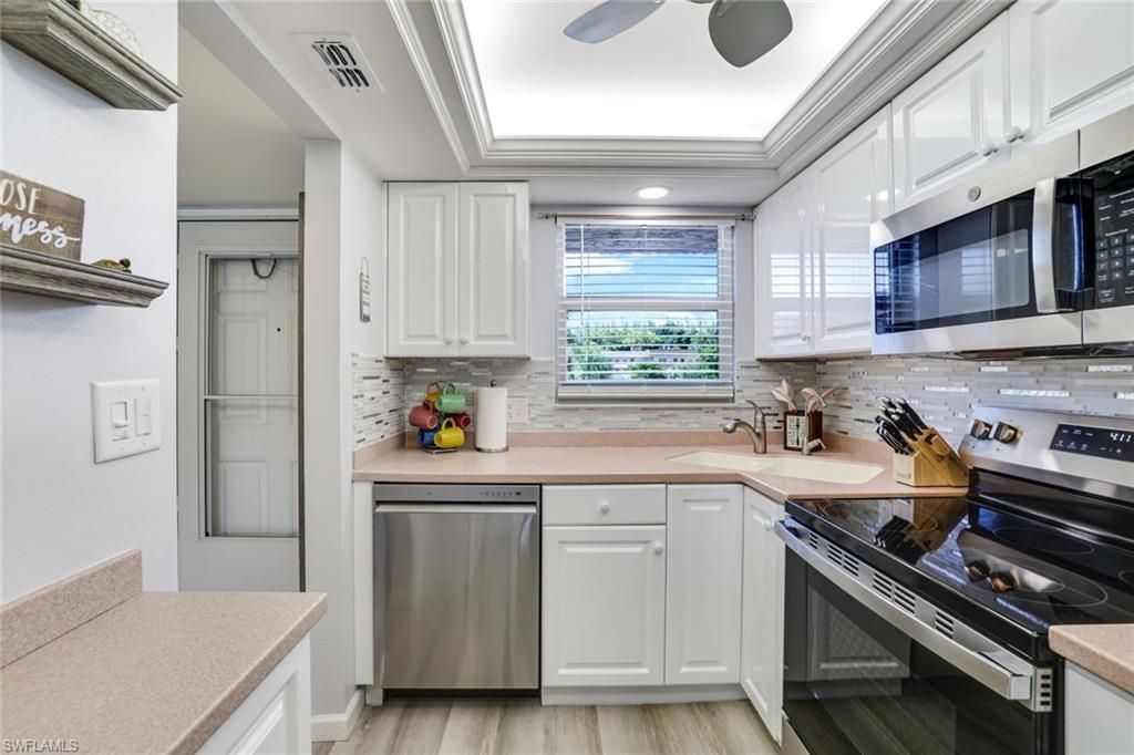 200 Forest Lakes Blvd , Unit 204, Naples, FL 34105 Photo