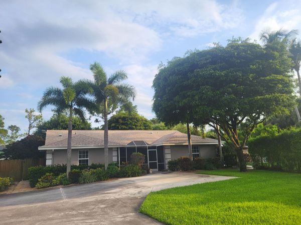 8970 Yearling Drive, Lake Worth, FL 33467