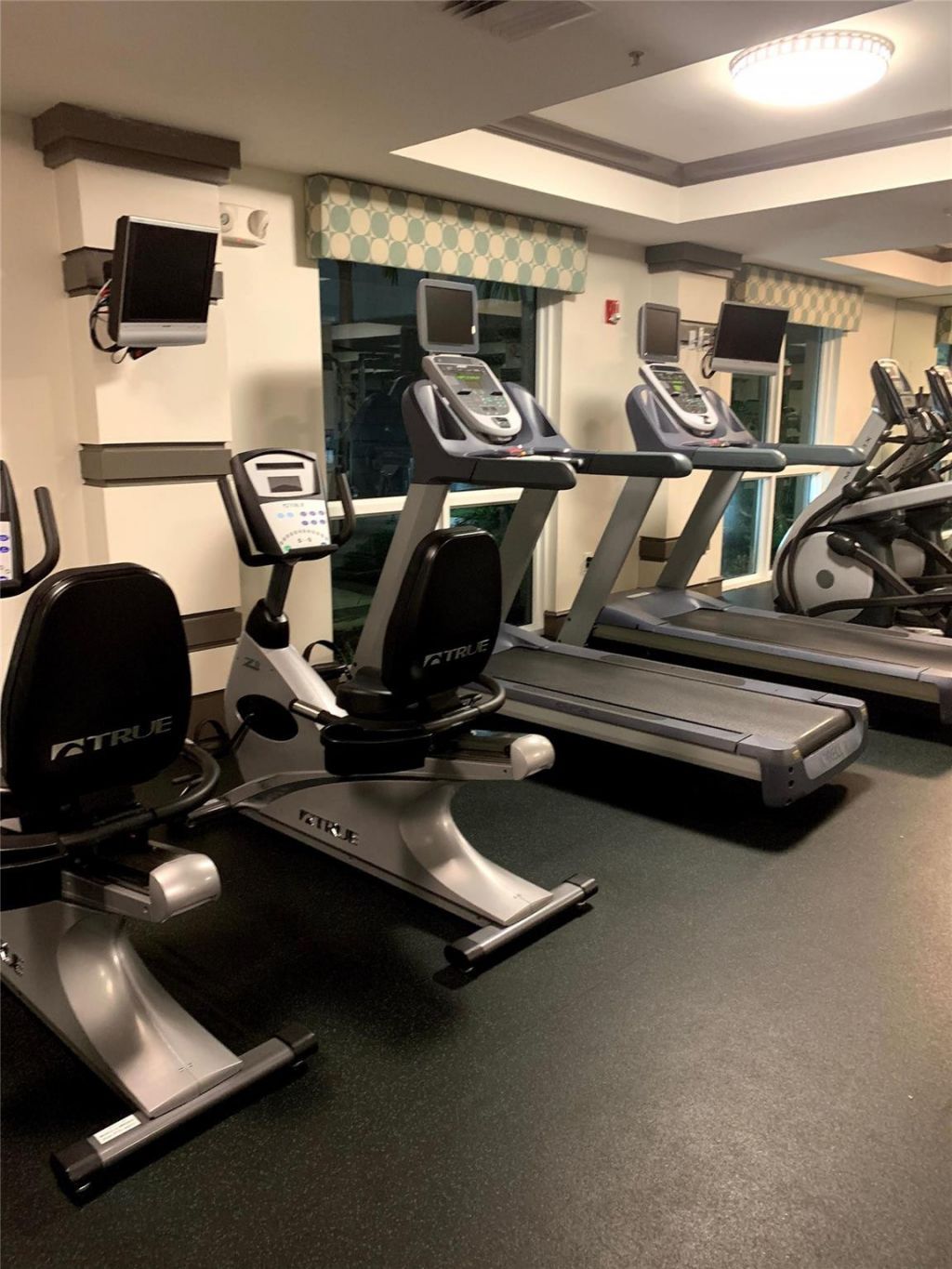 2401 NE 65th Street, Unit 408, Fort Lauderdale, FL 33308 Photo