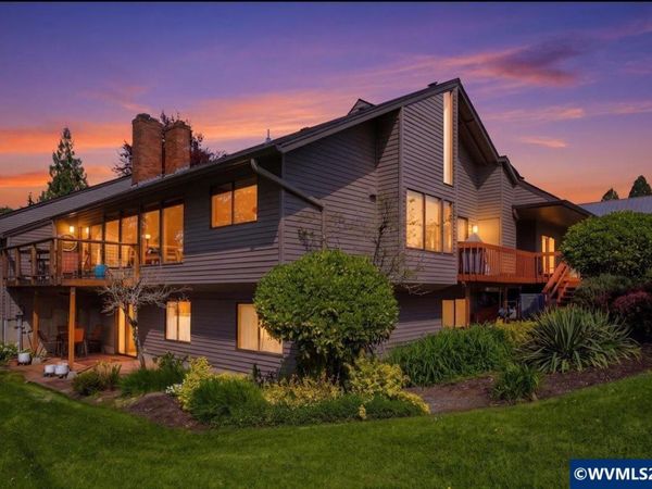 31320 SW Parkway Av, Wilsonville, OR 97070