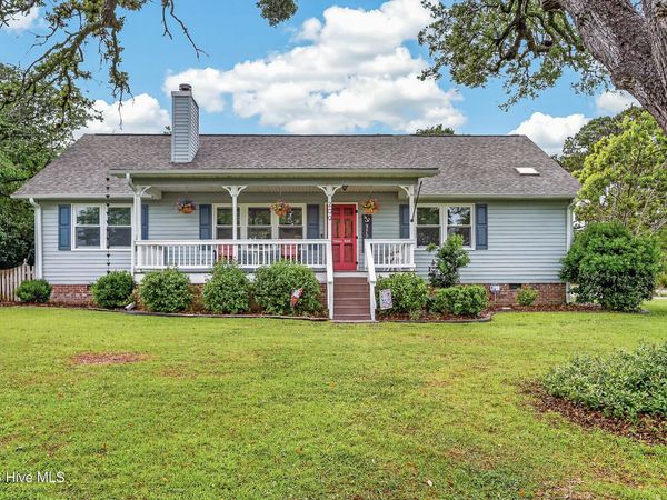 209 River Reach Drive , Swansboro, NC 28584