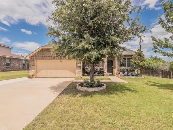 2700 Maci Court, Seagoville, TX 75159