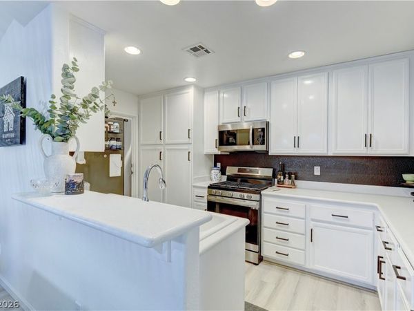 5400 Tassara Way, Unit 106, Las Vegas, NV 89108