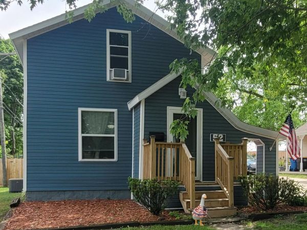 52 W Bacon Street, Hillsdale, MI 49242