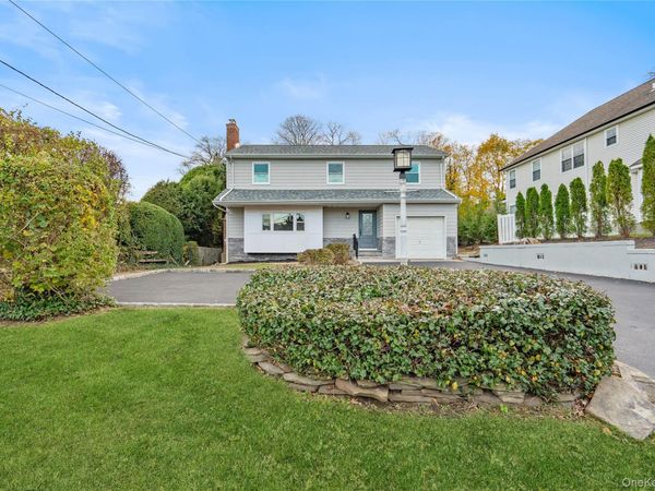 434 W Main Street , Huntington, NY 11743