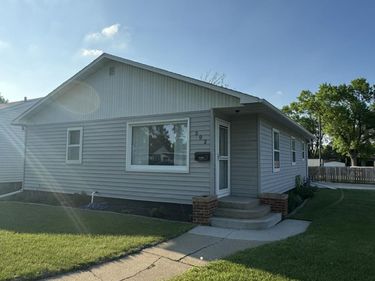 502 13TH Street NW, East Grand Forks, MN 56721
