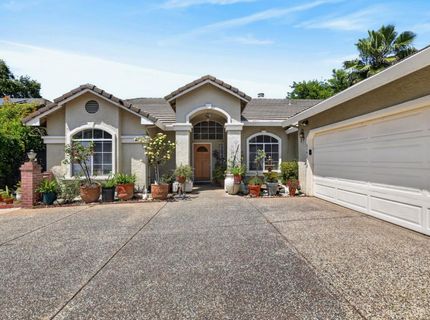 6141 Hall Ln, Carmichael, CA 95608 Photo