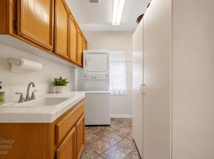6141 Hall Ln, Carmichael, CA 95608 Photo