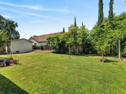 6141 Hall Ln, Carmichael, CA 95608 Photo