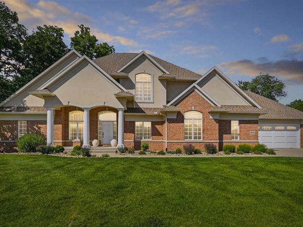 2804 NW Deer Valley Drive, Swisher, IA 52338