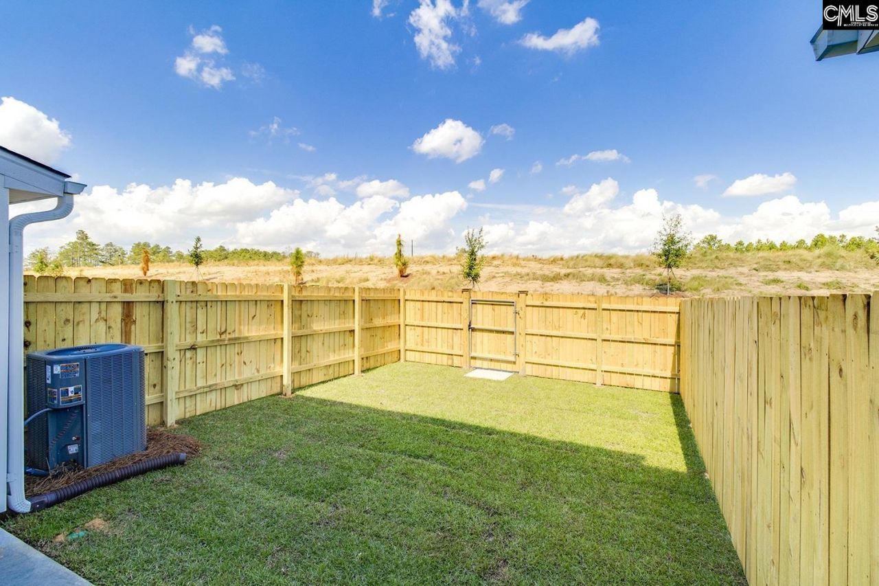 3060 Harborview Drive  Photo 32