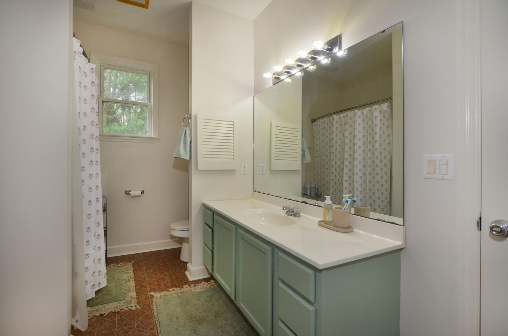 618 Five Fathom Road Photo 13