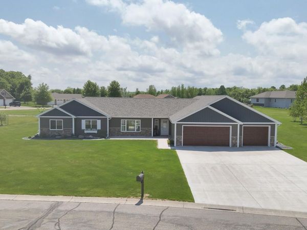 1932 Clear Creek Boulevard , Detroit Lakes, MN 56501