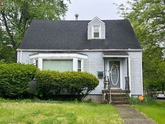 122 Alfaretta Avenue Akron, OH 44310