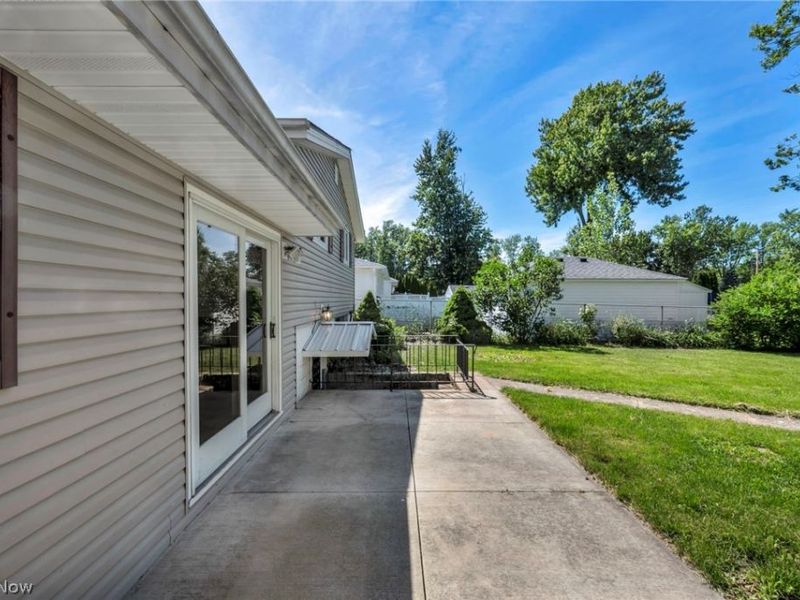 42988 Woodhill Drive , Elyria, OH 44035 Photo 40