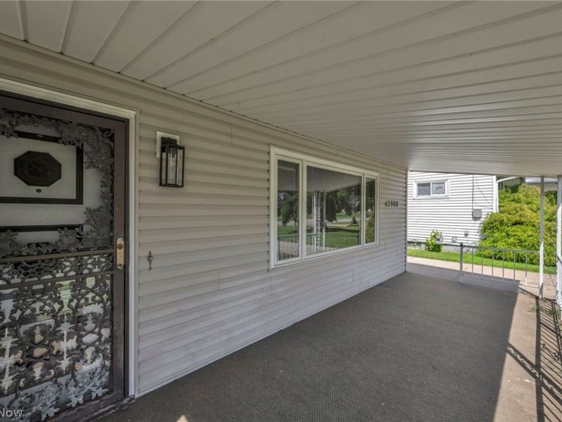 42988 Woodhill Drive , Elyria, OH 44035 Photo 5