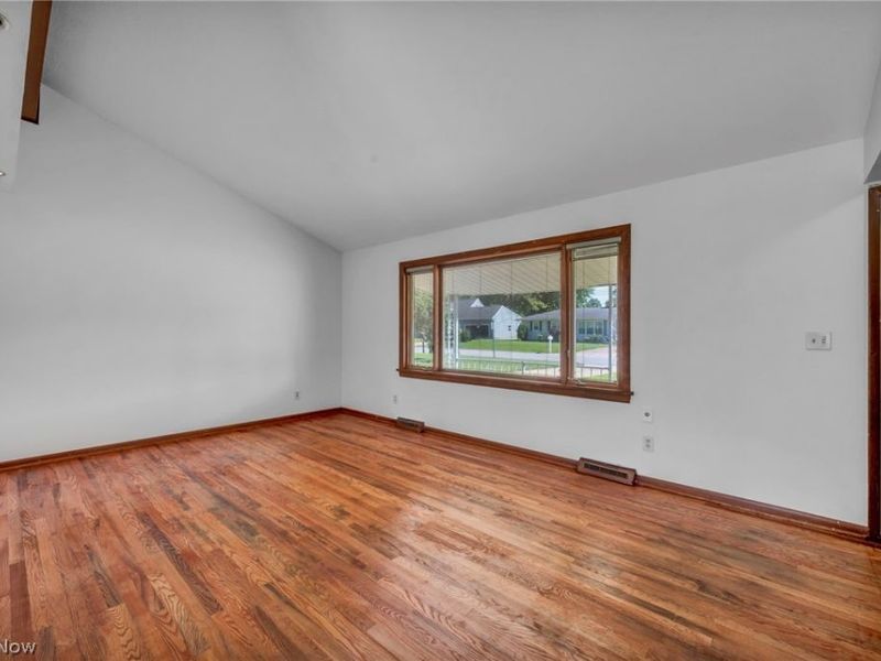 42988 Woodhill Drive , Elyria, OH 44035 Photo 8