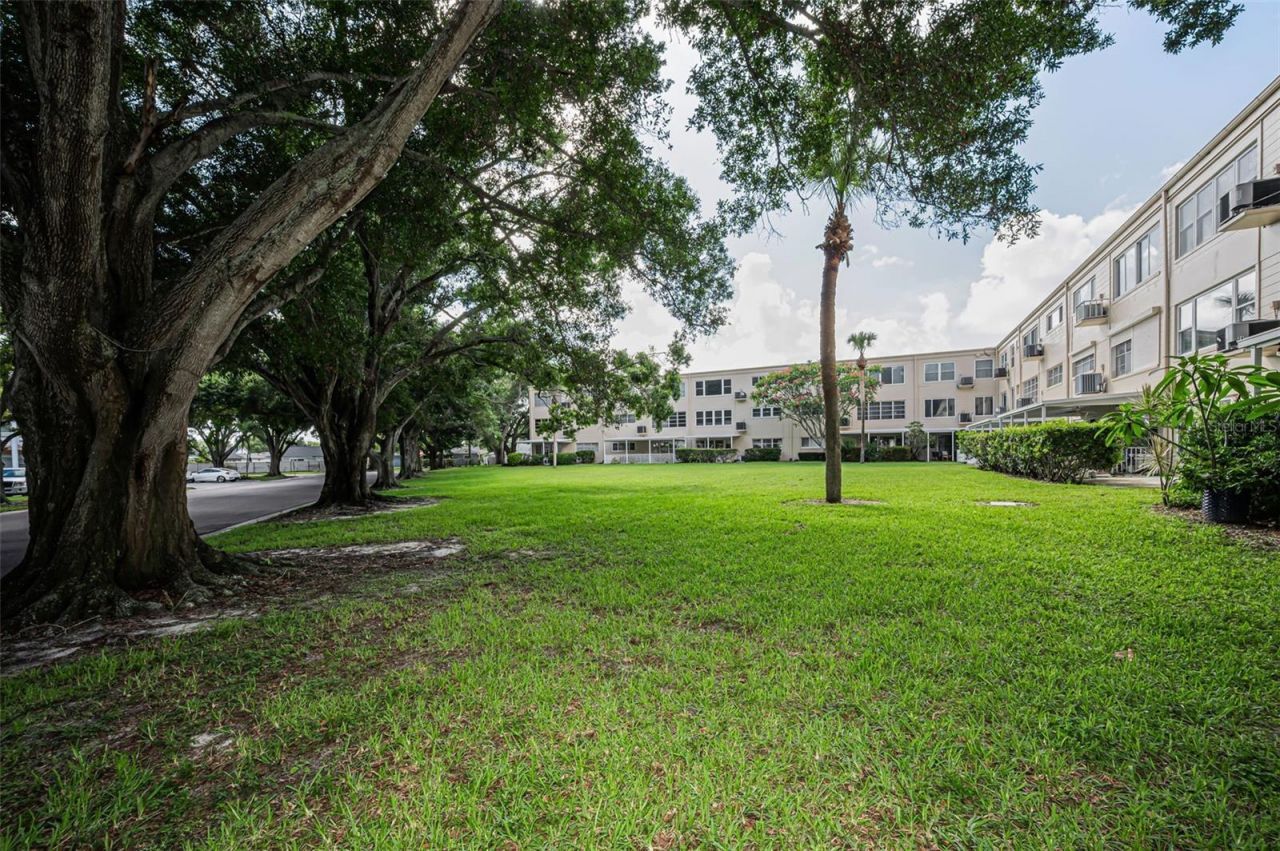2384 Tahitian Lane, Unit 22, Clearwater, FL 33763 Photo