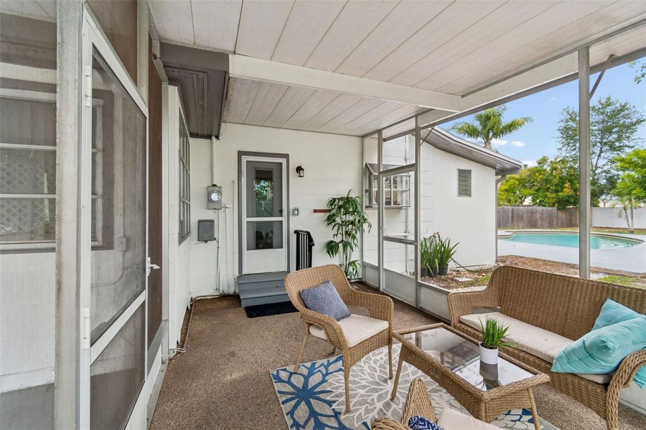 1004 Washington Avenue , Largo, FL 33770 Photo