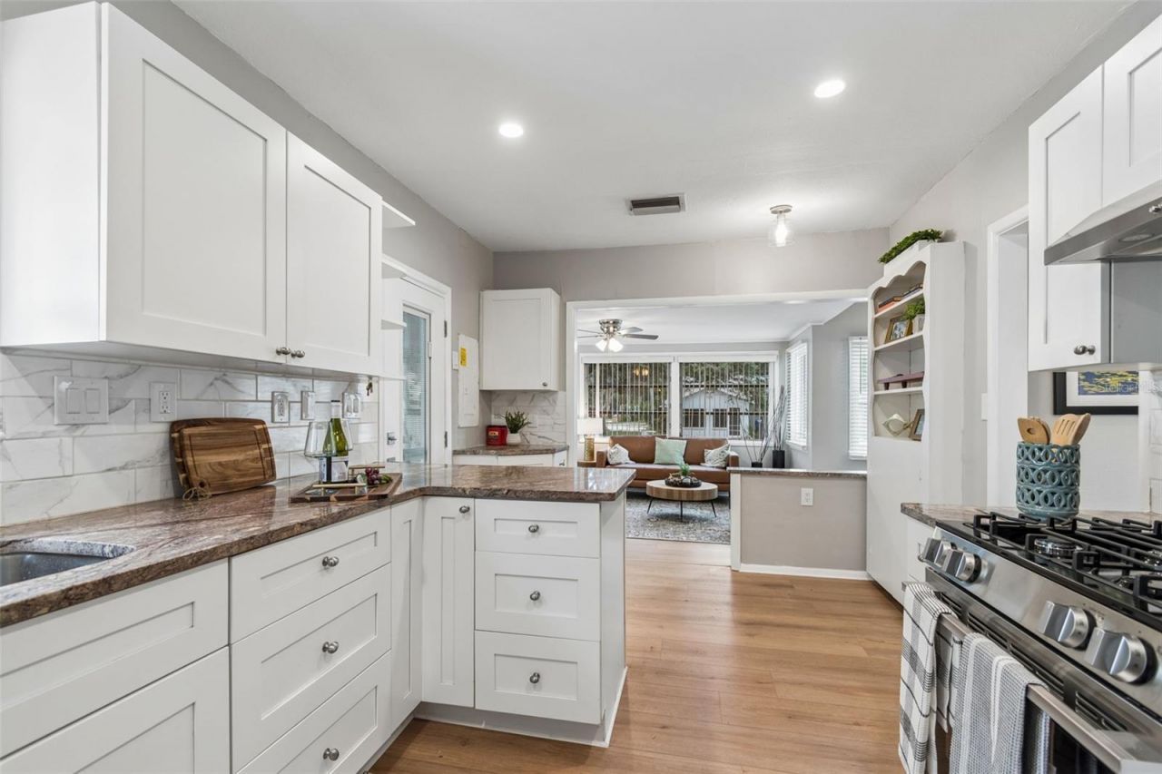 1004 Washington Avenue , Largo, FL 33770 Photo