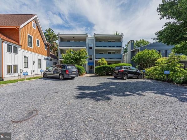 72 SUSSEX STREET , REHOBOTH BEACH, DE 19971