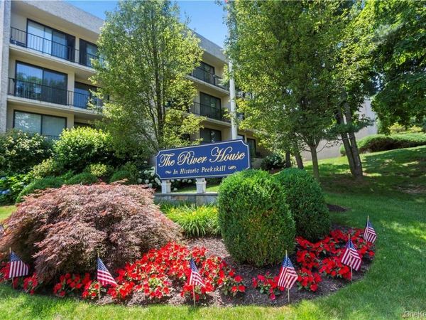 150 Overlook Avenue, Unit 2K, Peekskill, NY 10566