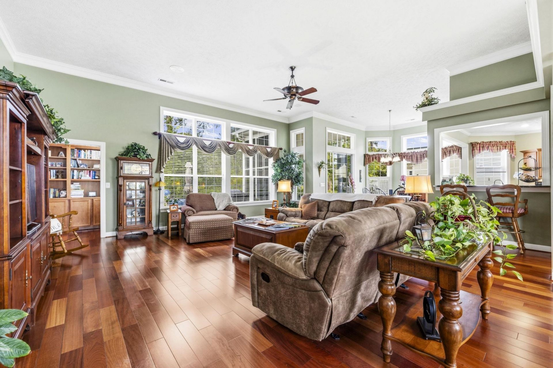 109 Wicklow Dr.  Photo 5