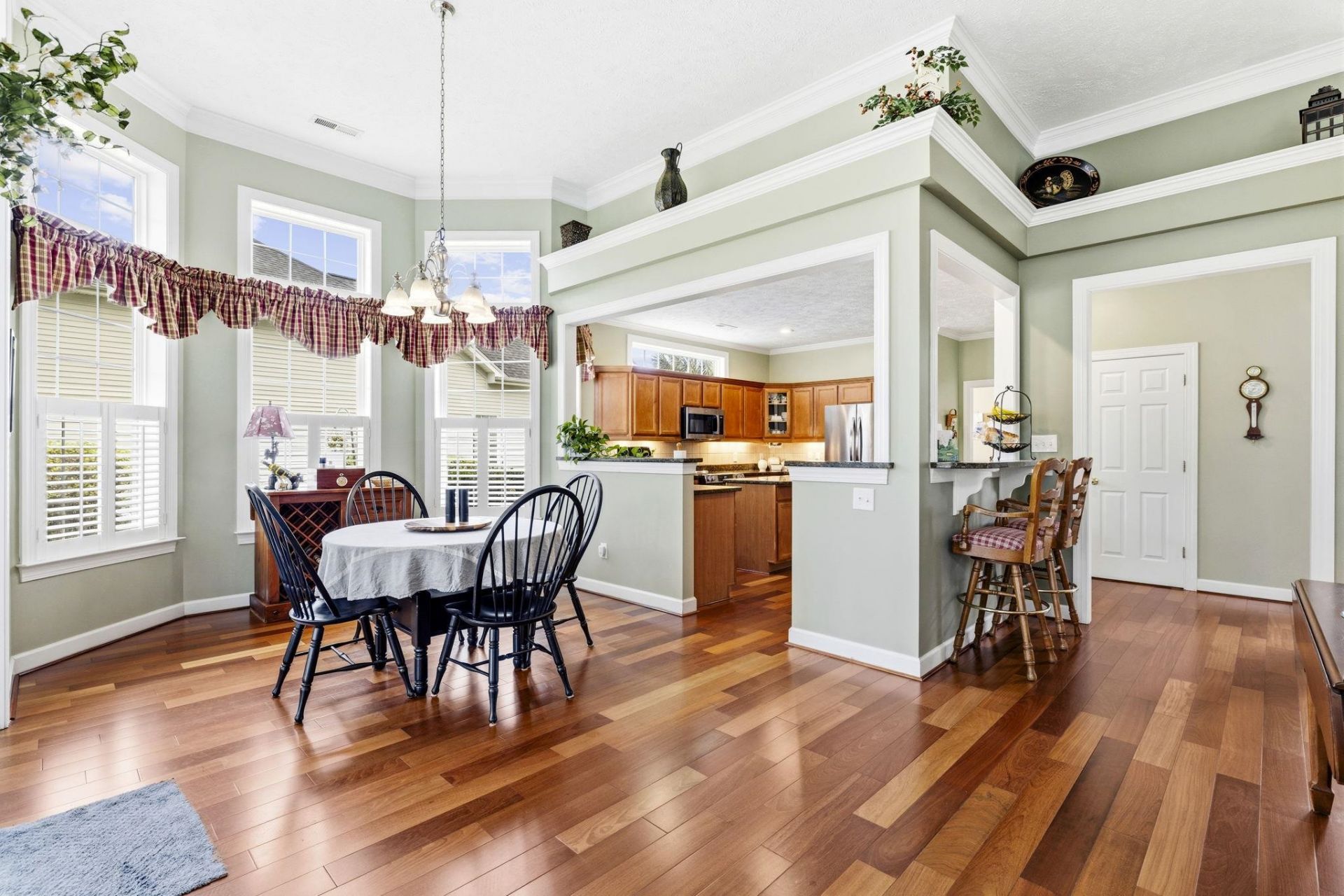 109 Wicklow Dr.  Photo 8