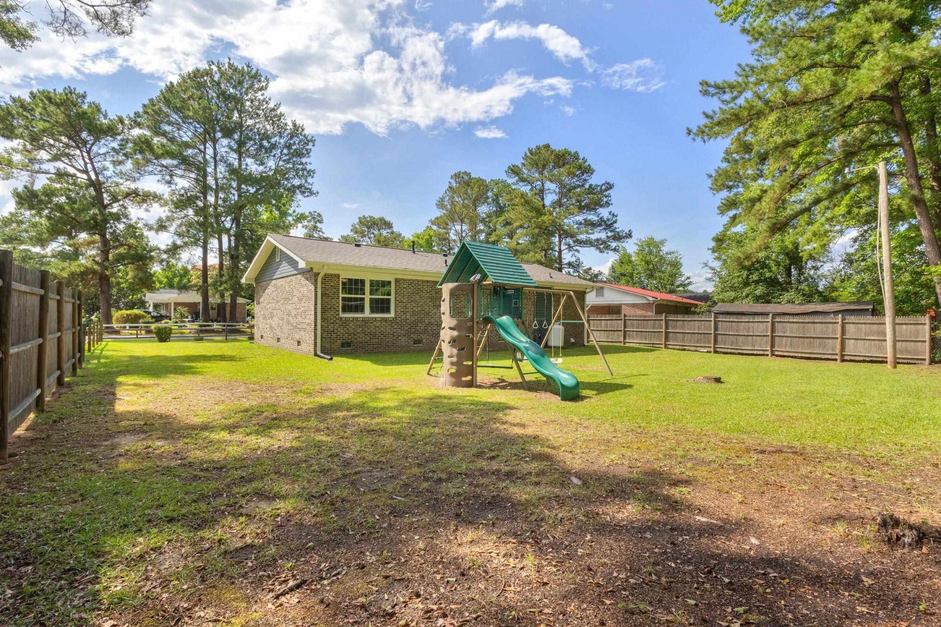 1829 Westridge Blvd.  Photo 23
